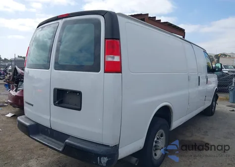 2019 Chevrolet Express 2500 Work Van from USA, damaged, VIN 1GCWGBFP4K1183082